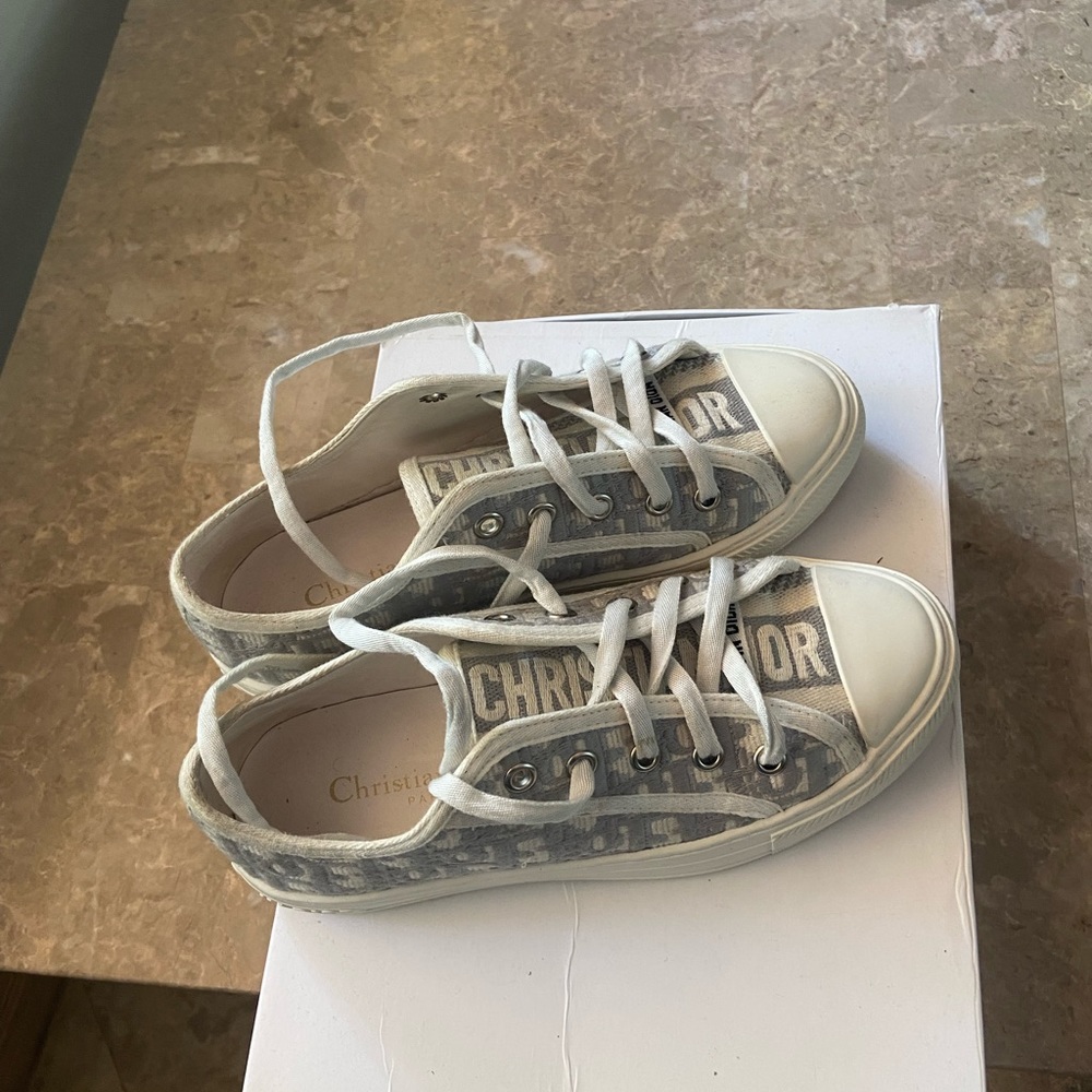 COPY - Authentic